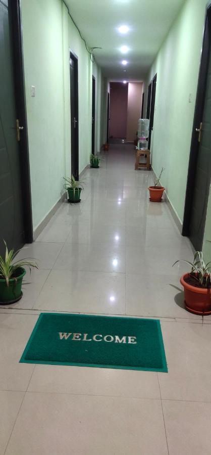 Hotel J J Residency Puducherry Exterior foto