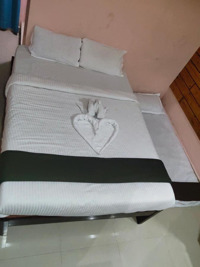 Hotel J J Residency Puducherry Exterior foto